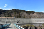 川向こうより