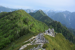 山頂より唐沢岳